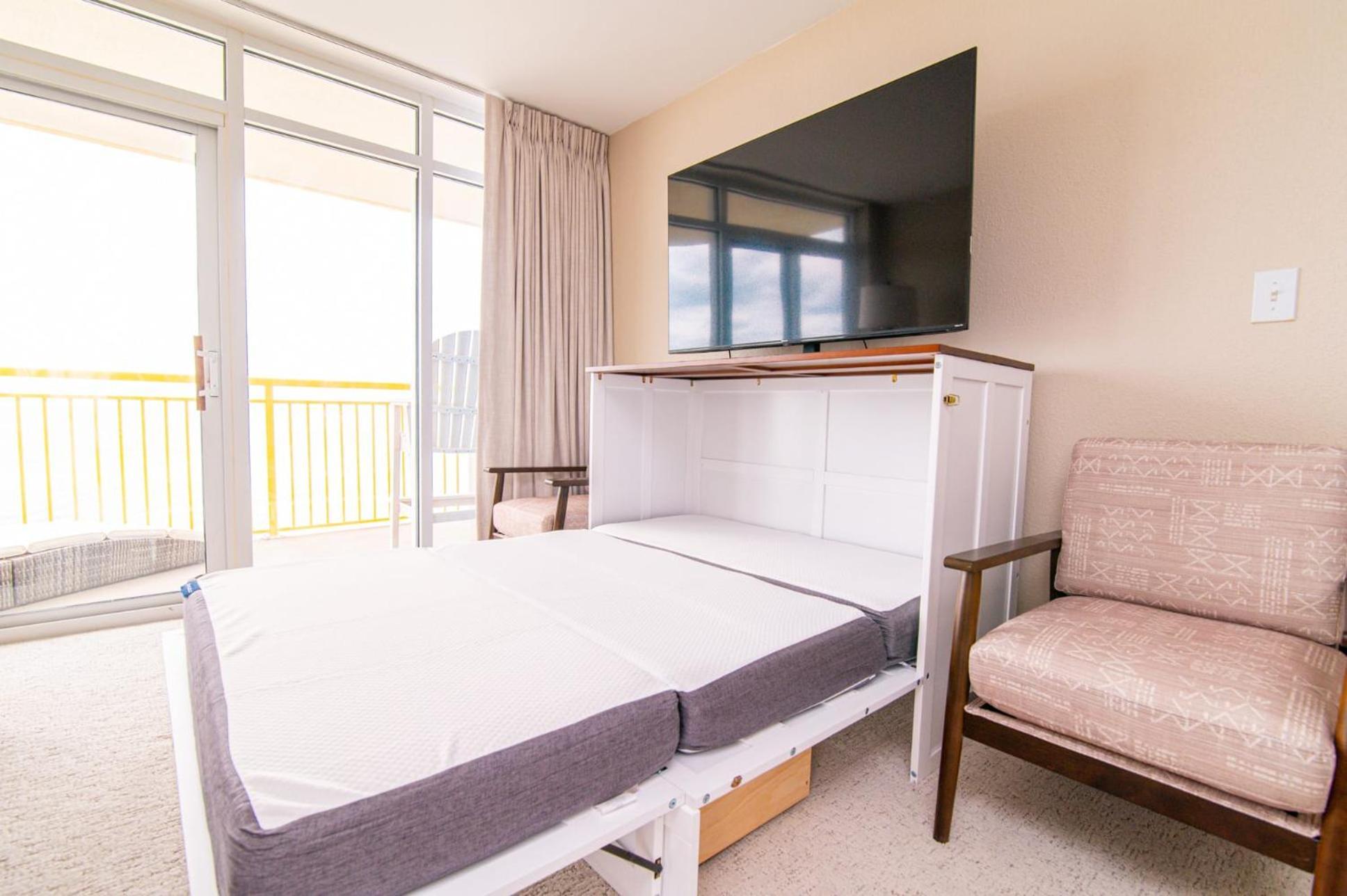 Bay Watch Resort Luxe Oceanfront End Unit 默特尔比奇 外观 照片