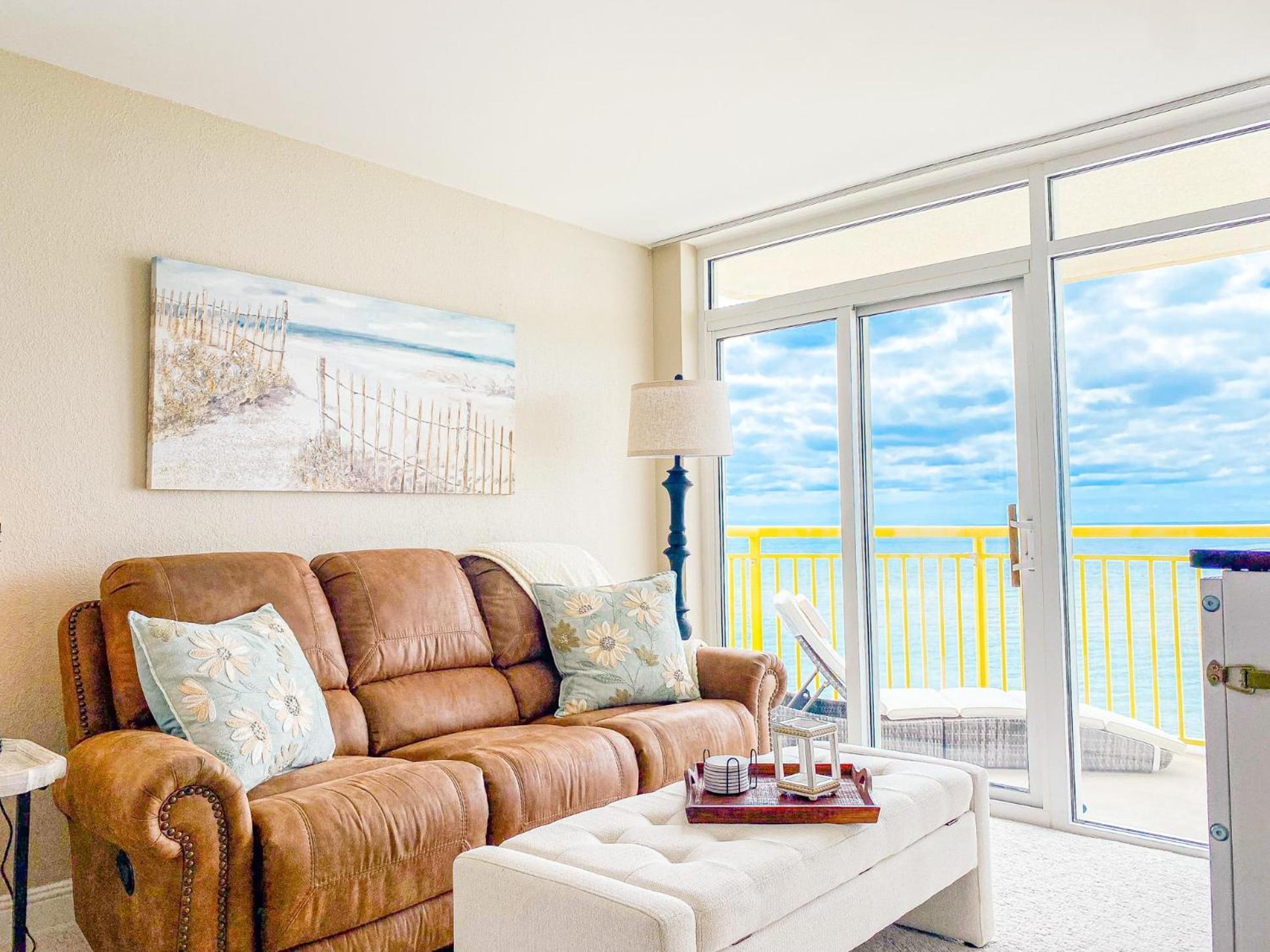 Bay Watch Resort Luxe Oceanfront End Unit 默特尔比奇 外观 照片