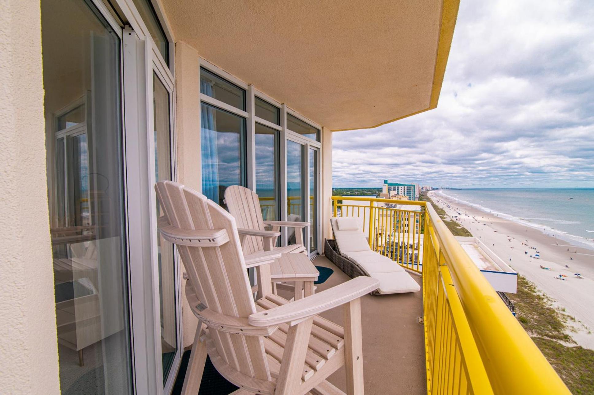 Bay Watch Resort Luxe Oceanfront End Unit 默特尔比奇 外观 照片