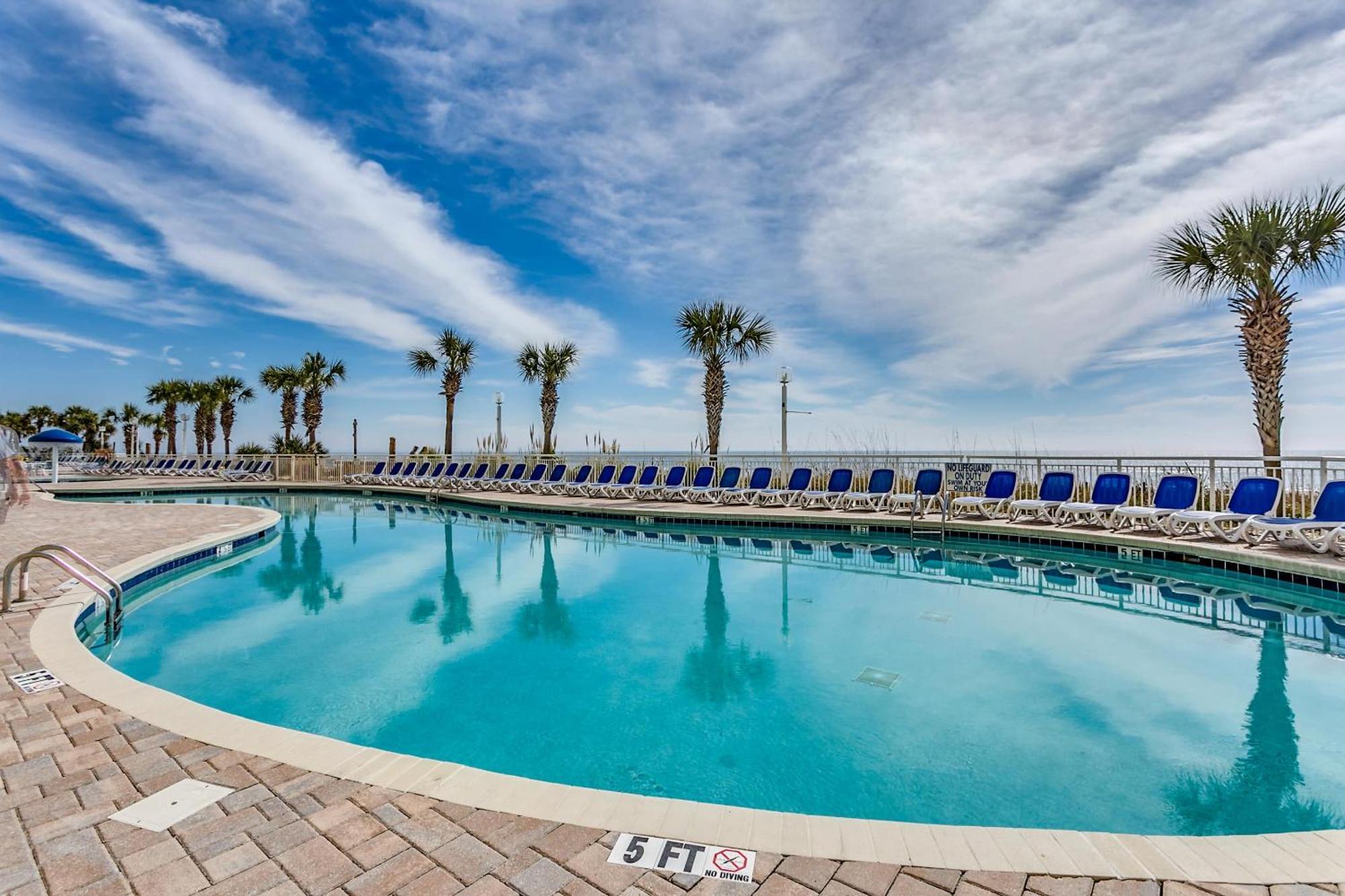 Bay Watch Resort Luxe Oceanfront End Unit 默特尔比奇 外观 照片